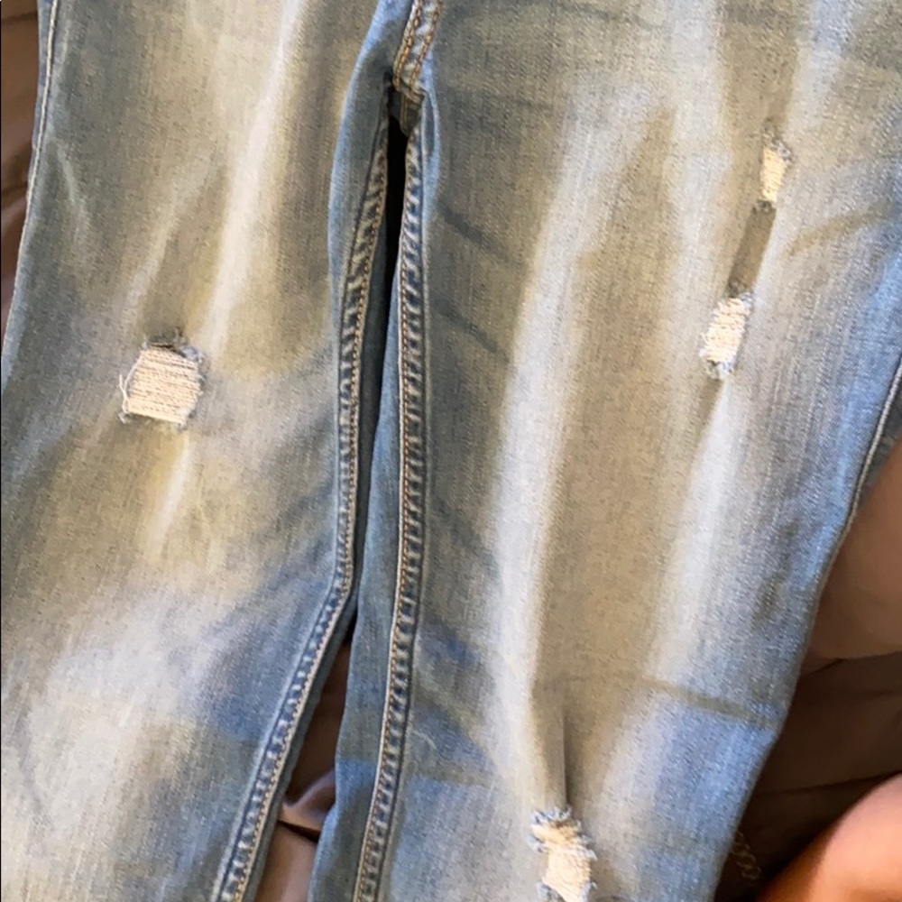 Low Rise Supper Skinny Ripped Jeans - Picture 3 of 4